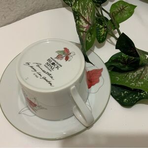 Block Spal cup & saucer Plate Poinsettia Christmas Mary Lou Goertzen B1